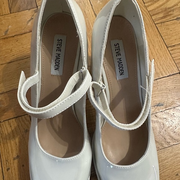 Steve Madden Wish White Patent Slip On Block Heel Squared Toe Mary Jane Pumps - Picture 3 of 6